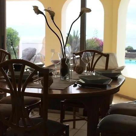 Ferienhaus In Puerto Del Carmen Mit Whirlpool, Garten Und Terrasse *
